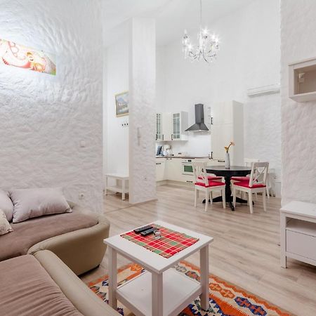 Donji Okrug  Apartments Villa Kameja חדר תמונה
