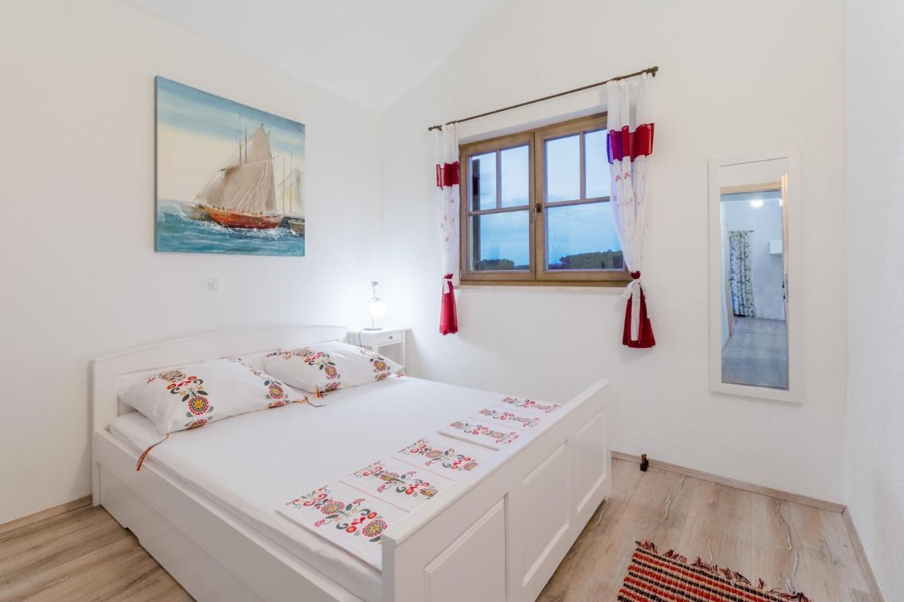 Donji Okrug  Apartments Villa Kameja חדר תמונה