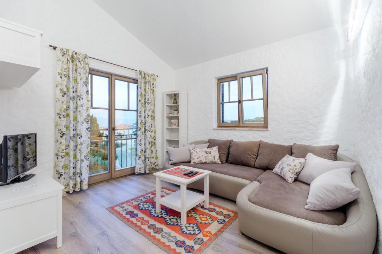 Donji Okrug  Apartments Villa Kameja חדר תמונה