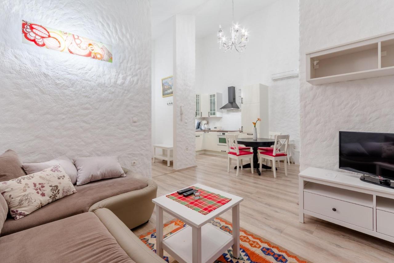 Donji Okrug  Apartments Villa Kameja חדר תמונה