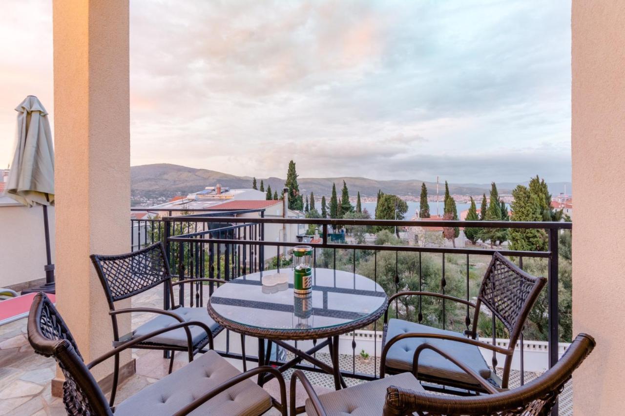 Donji Okrug  Apartments Villa Kameja מראה חיצוני תמונה